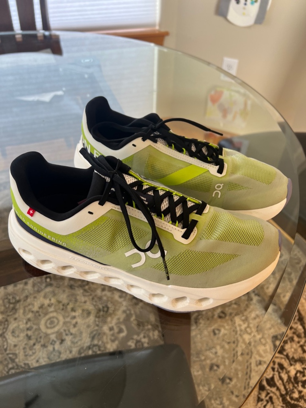 On Running Cloudsurfer Next. Size 10. GUC